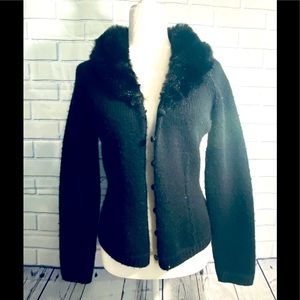 ❤️💝✨CLEARANCE ❤️💝✨Nine West Cardigan Fur Collar